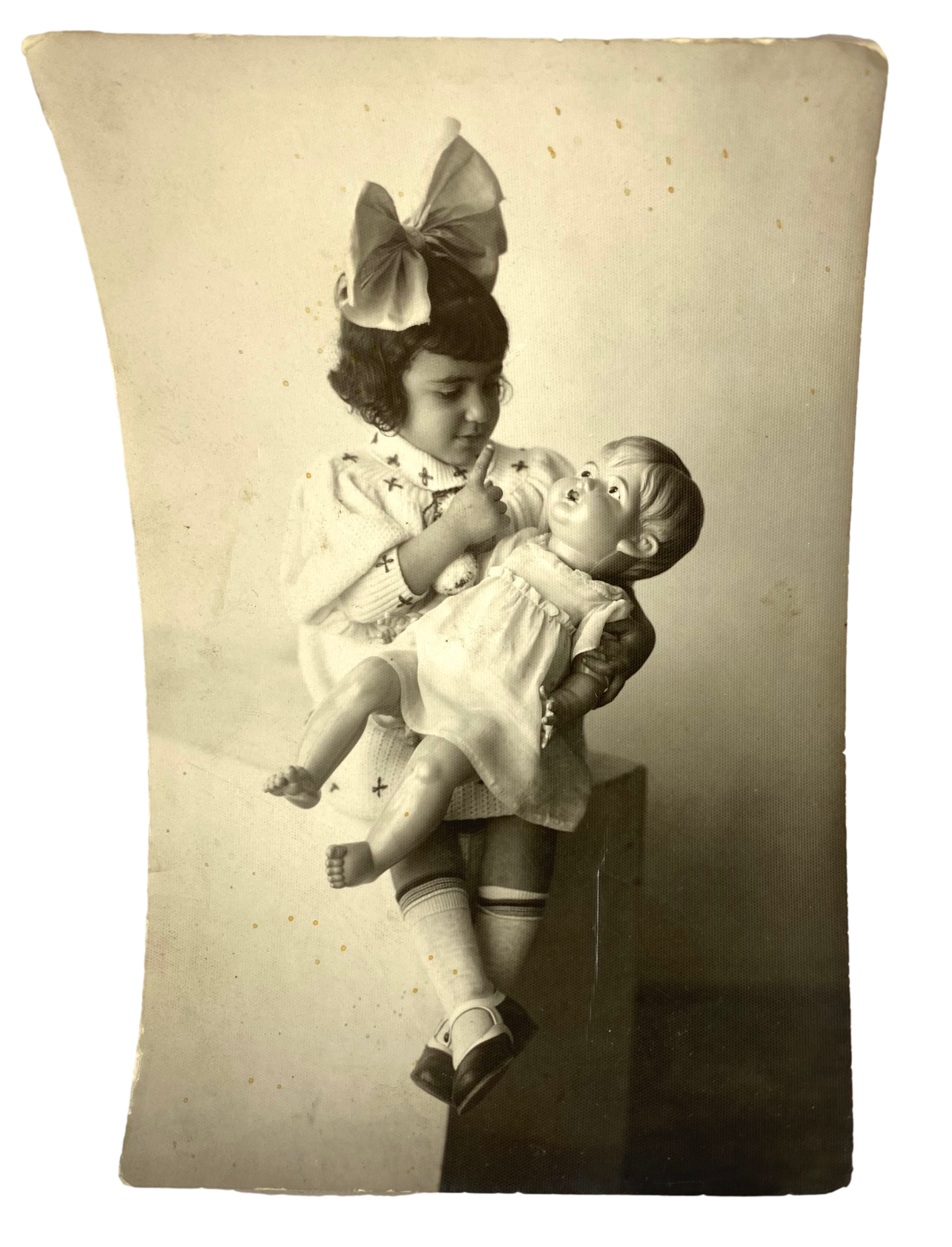 1. Shakeh Sato Makarian-Shakeh Sato Makarian and her doll